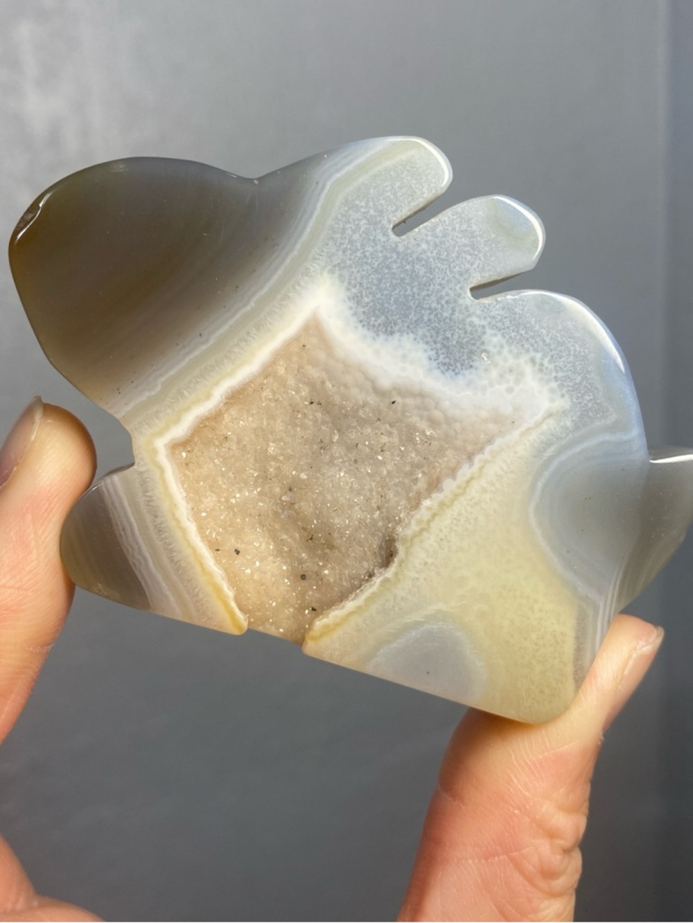 DRUZY AGATE BUNNY CRYSTAL CARVING